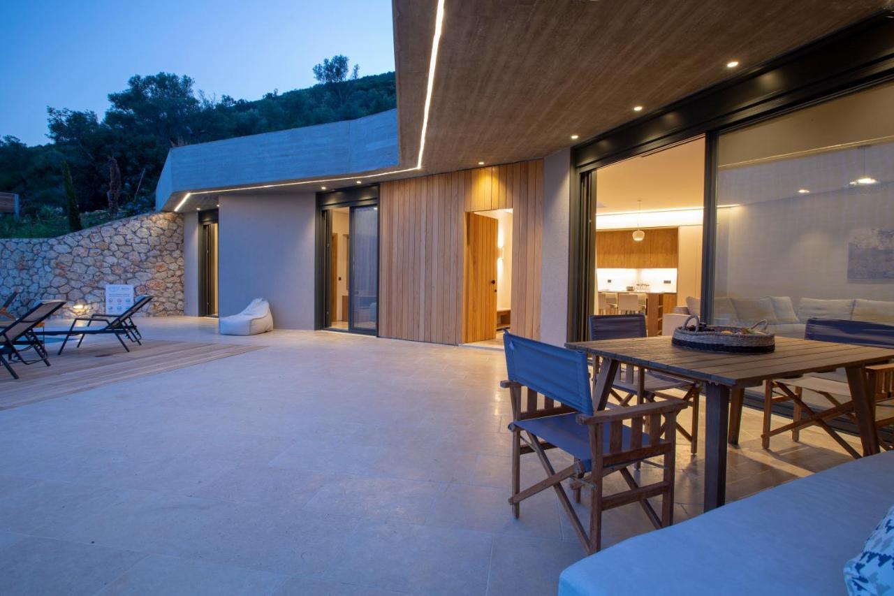 Blooms Of Sivota Bay - Luxury Villas With Private Heated Pool Exterior photo